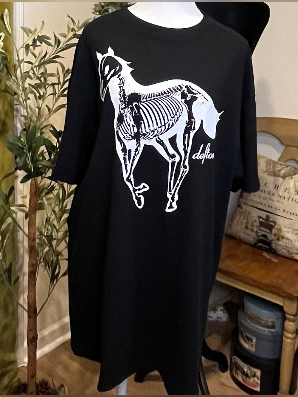 Deftones White Pony Skeleton T-Shirt - Black Band Graphic Unisex Tee XL NWOT